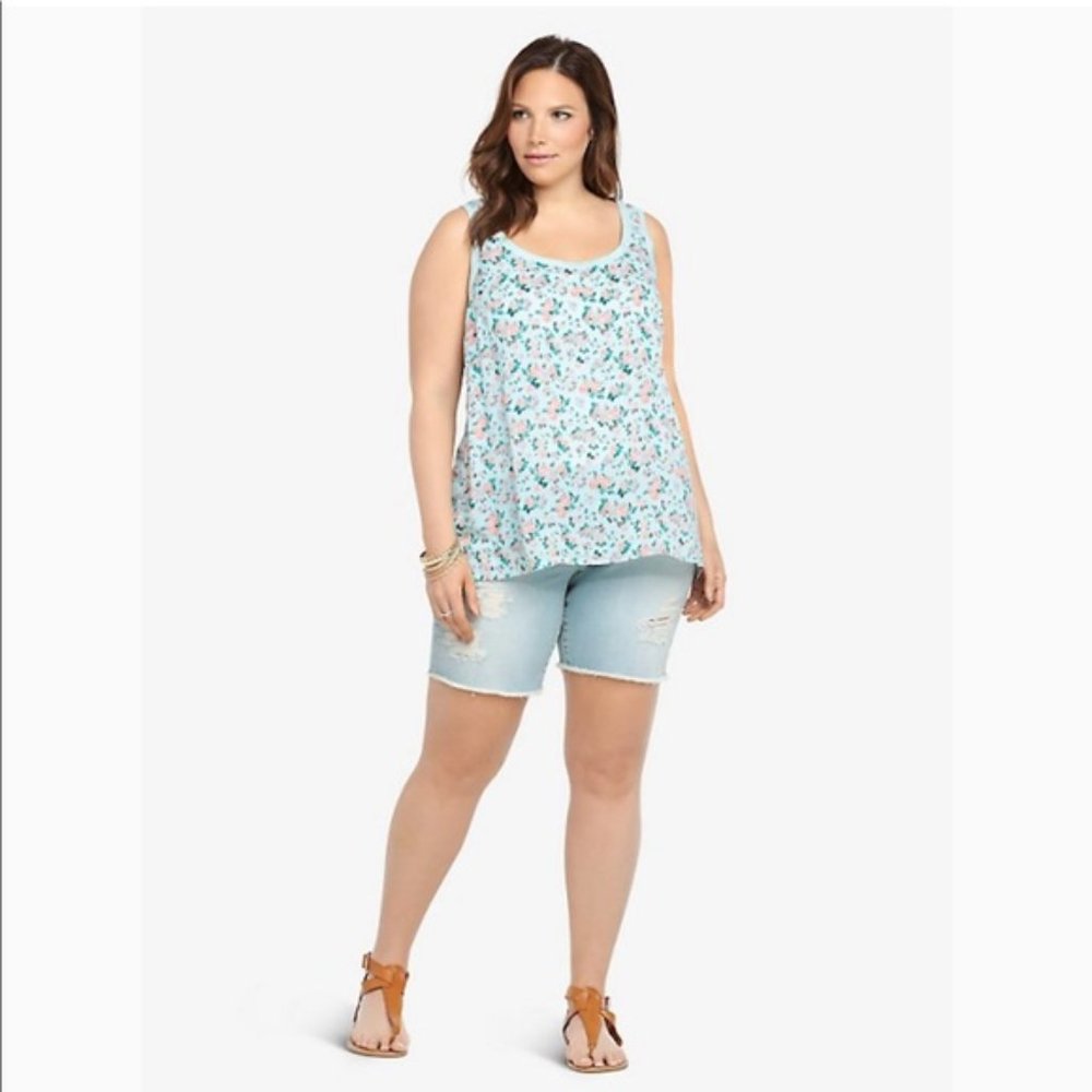 NWT Torrid Blue/Coral Floral Ribbed Trim Tank Top